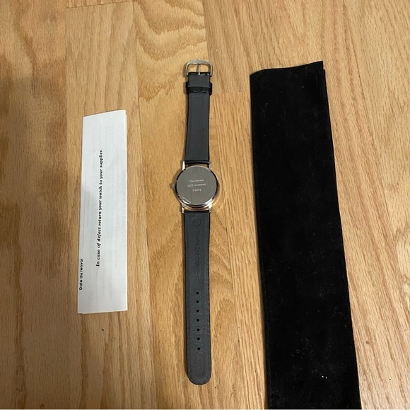 AIDS Awareness Catalog A&T Editeur Black Leather Strap Watch - Picture 5 of 6